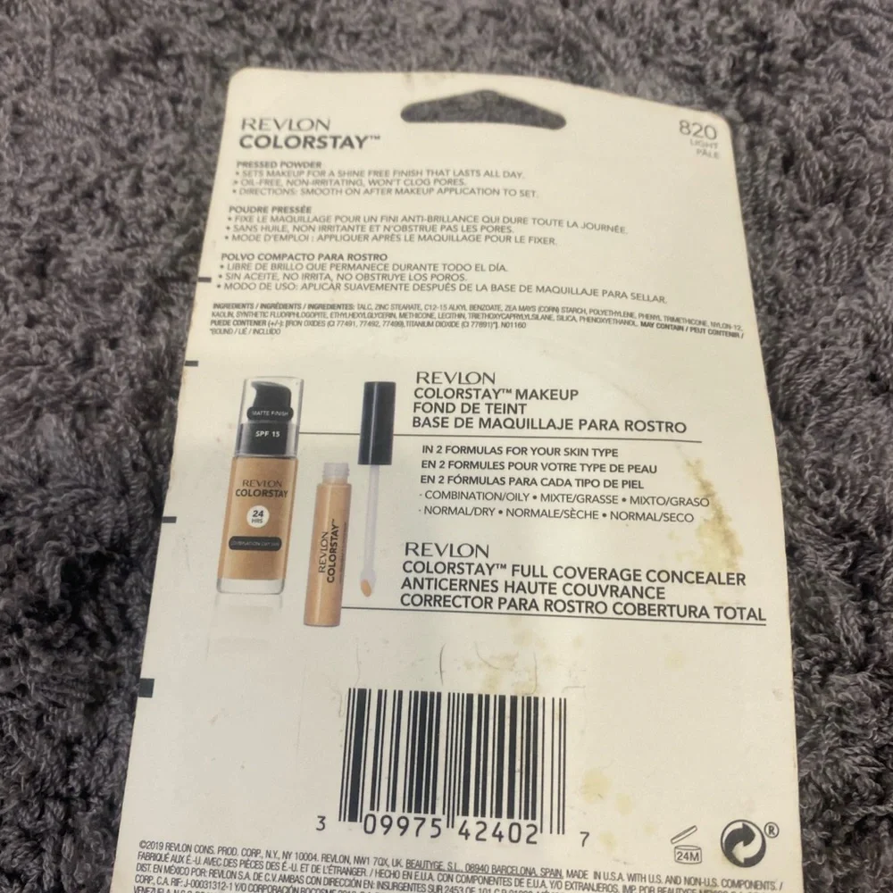 Revlon ColorStay Pressed Powder - Light Pale (820)